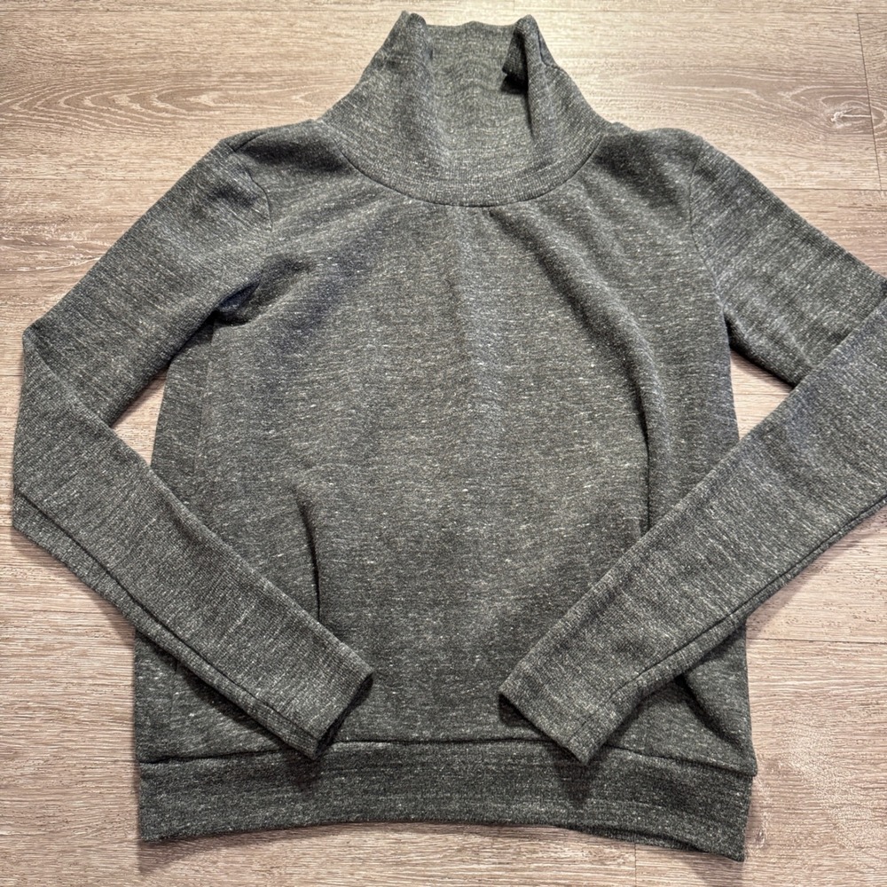 Alo Yoga Sweater Womens Small Gray Heathered Haze Funnel Neck Pullover Knit